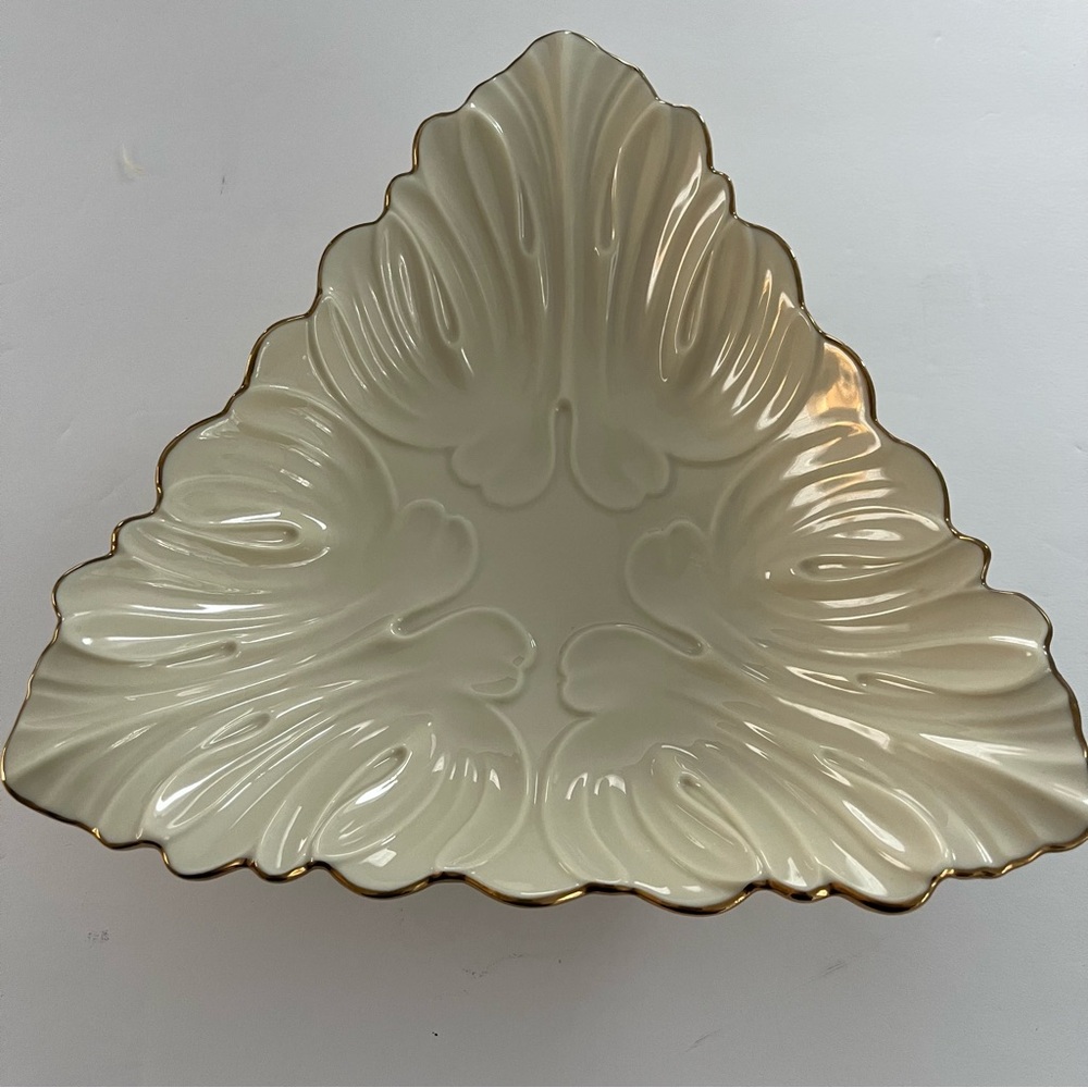 Lenox ivory 3-sided candy bowl with gold trim